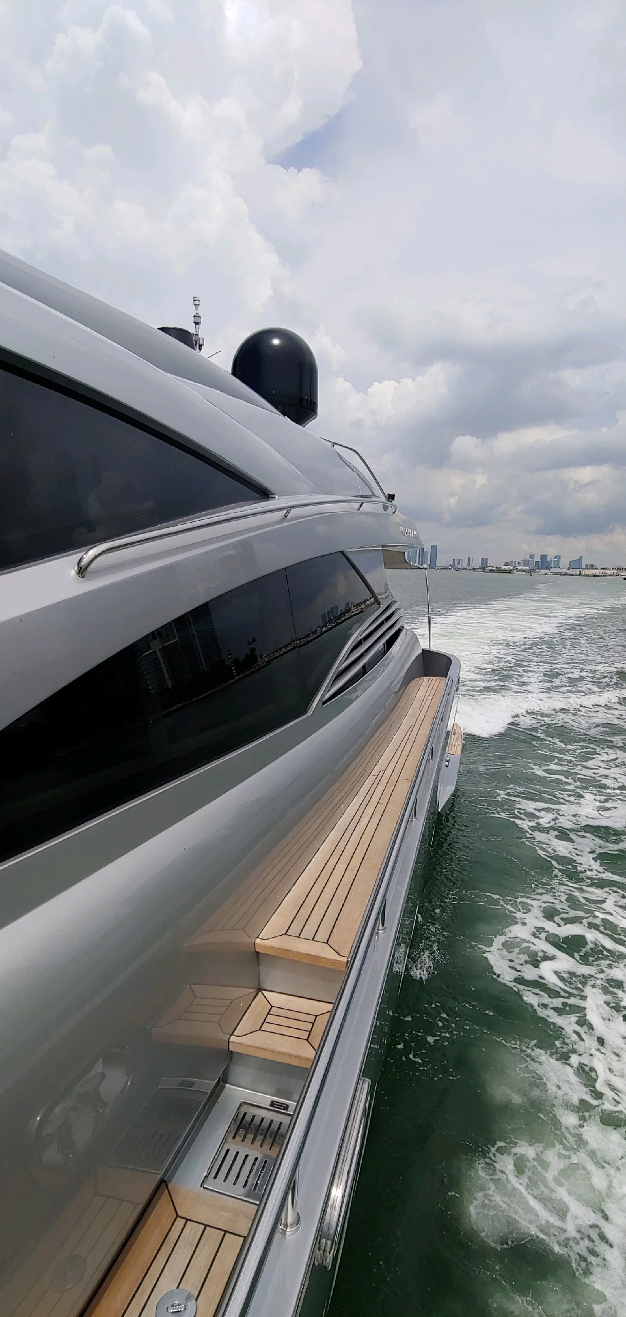 Professional yacht engine inspection and diagnostic testing